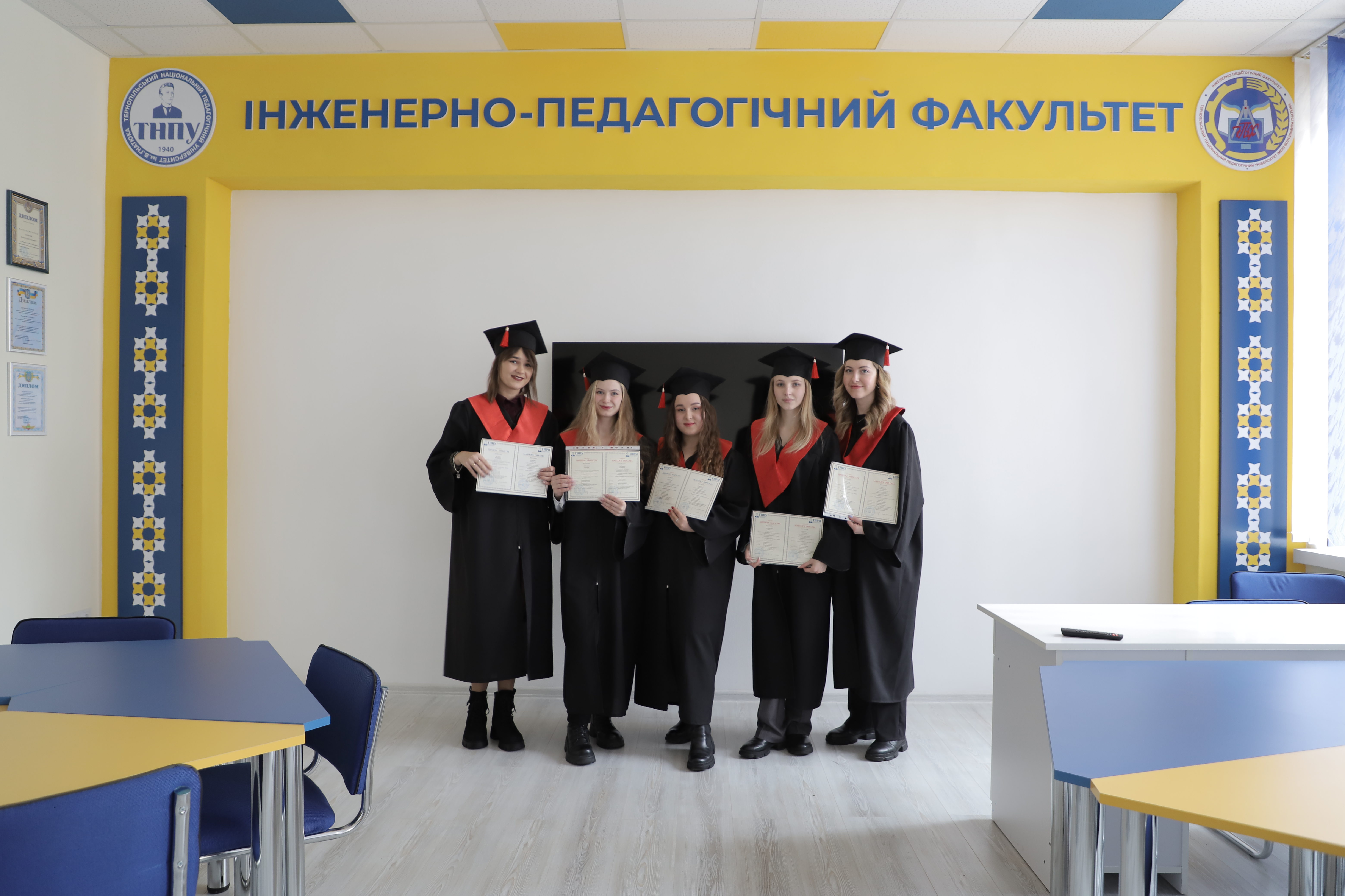 Наша гордість - випускники